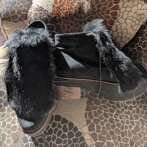 Paloma Barcelo faux fur / leather lace up ankle boots